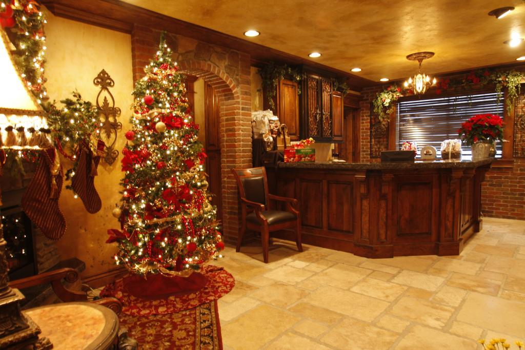 Black Swan Inn Luxurious Theme Rooms โพคาเทลโล ภายนอก รูปภาพ