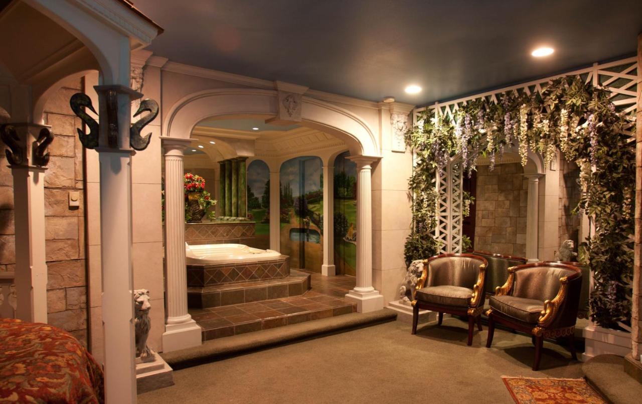 Black Swan Inn Luxurious Theme Rooms โพคาเทลโล ภายนอก รูปภาพ
